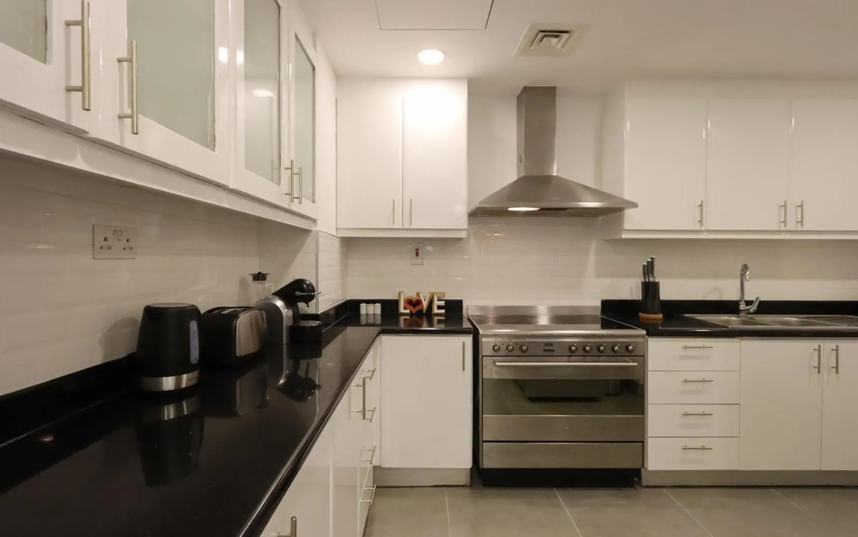 Apartment Livbnb- Homely 3+1 In Heart Of Jbr, Close To Beach Dubai