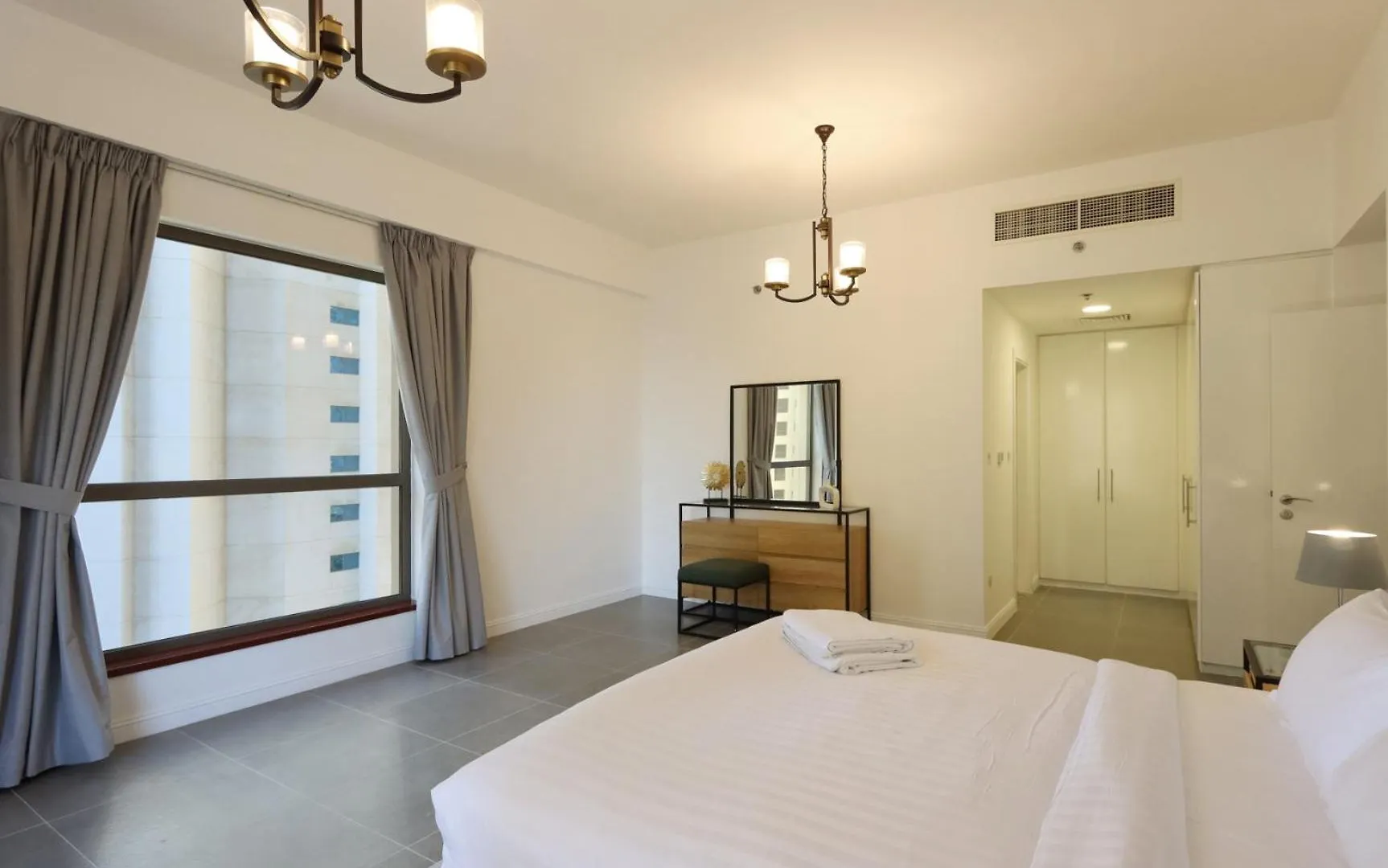 Livbnb- Homely 3+1 In Heart Of Jbr, Close To Beach Dubai 0*,  United Arab Emirates