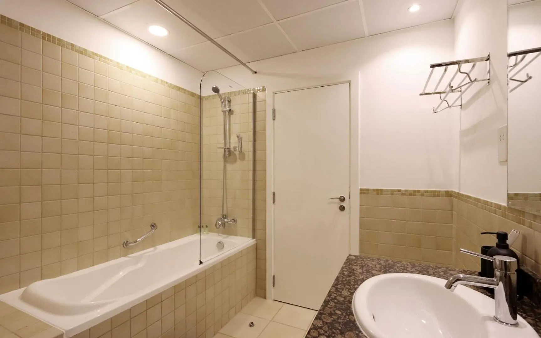 Livbnb- Homely 3+1 In Heart Of Jbr, Close To Beach Dubai 0*,